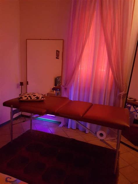 massaggio lingam reggio emilia|Massaggi rilassanti a Reggio Emilia